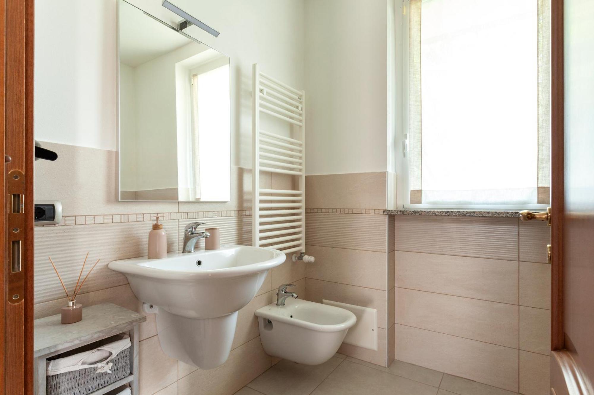 Carnago Apartment Misiadele מראה חיצוני תמונה